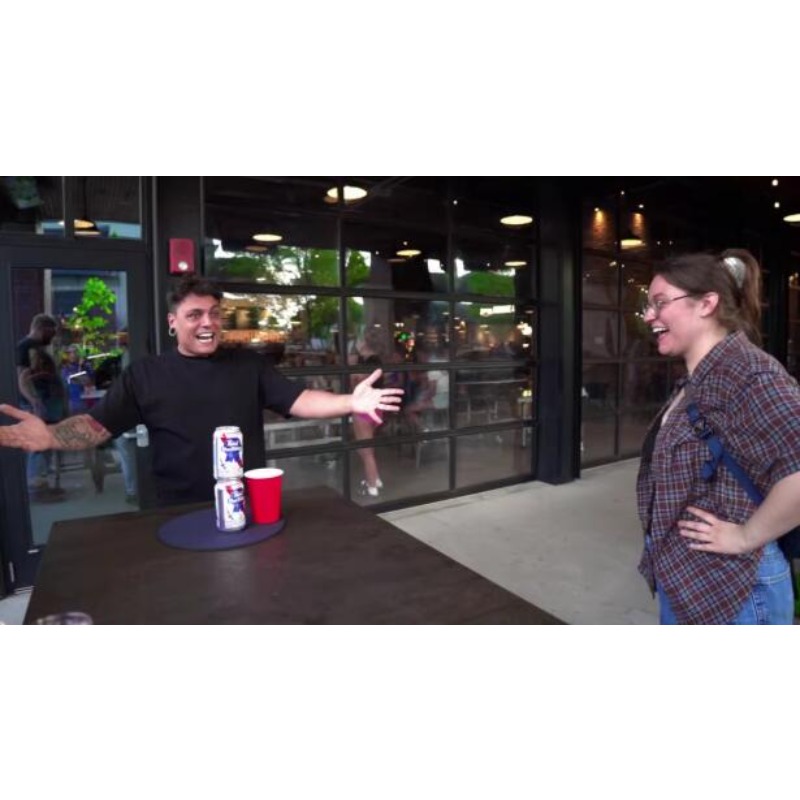 College Dropout von Juan Capil – Party Games College Bewertung und Preis